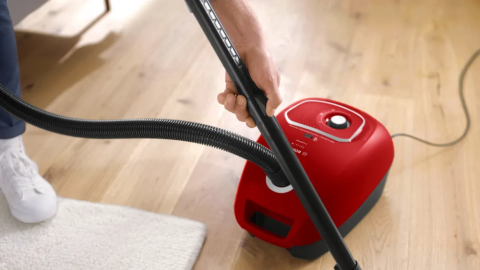 Bosch BGL41PET2H Serie 4 ProAnimal Toz Torbalı Elektrikli Süpürge